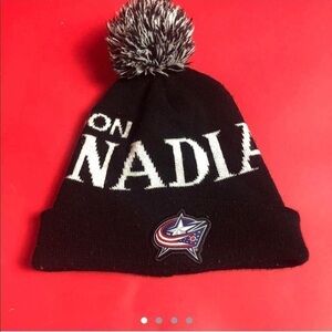 Black and white Canadian molson toque 🖤🤍​​​​​​​​​​​​​​​​​​​​​​